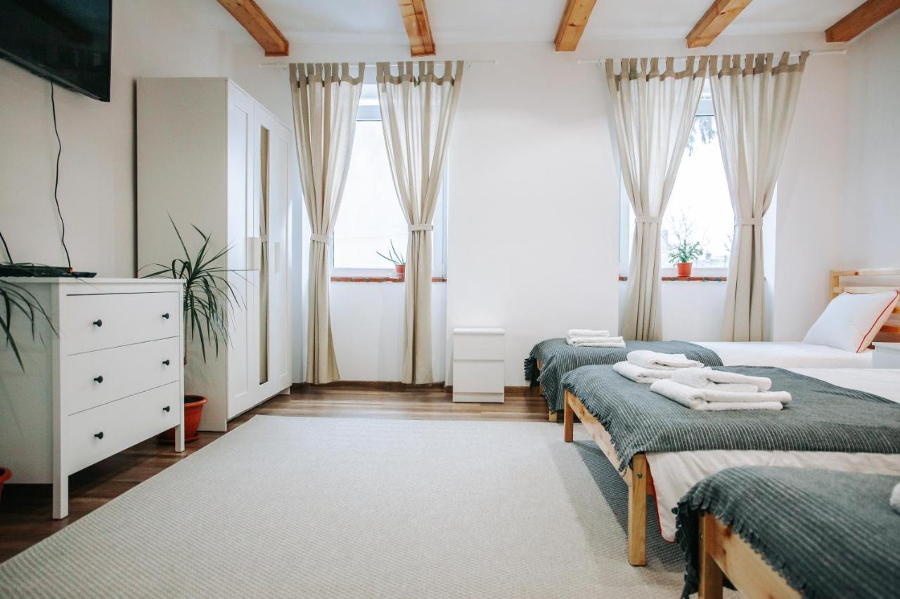 Kali Host Home Away From Home Târgu-Mureş Buitenkant foto