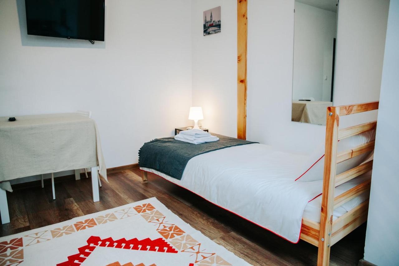 Kali Host Home Away From Home Târgu-Mureş Buitenkant foto