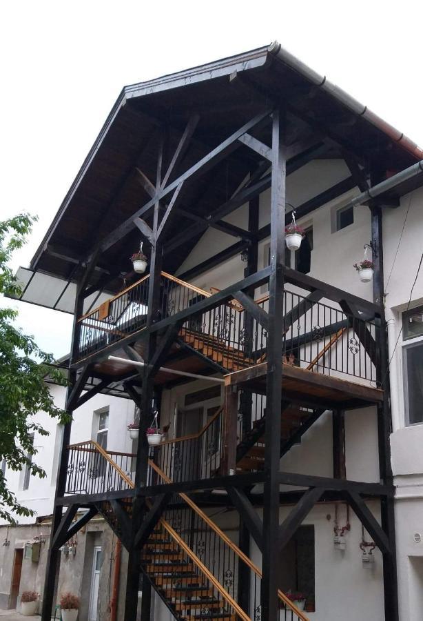 Kali Host Home Away From Home Târgu-Mureş Buitenkant foto